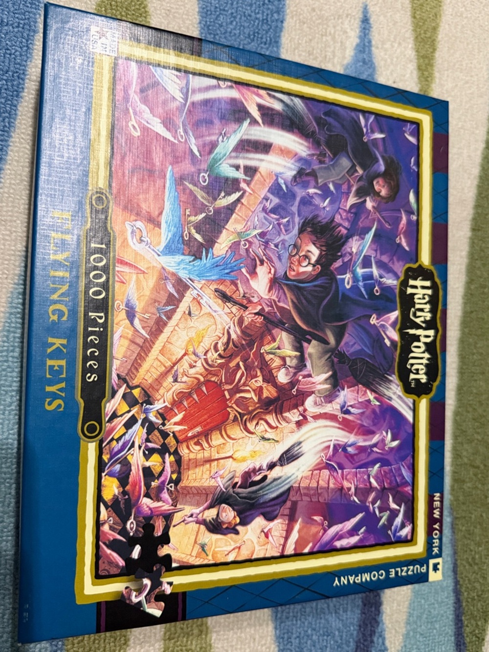 Harry Potter Flying Keys 1000-Piece Puzzle - Blue & Purple